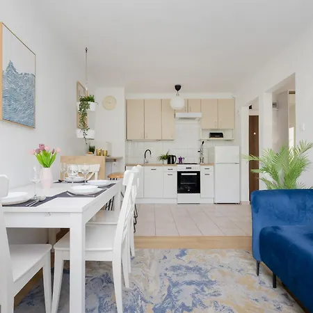 Spacious Family Suited For Remote Work By Renters *