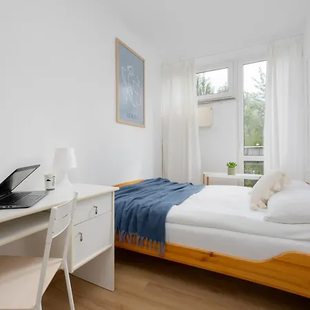 Spacious Family Suited For Remote Work By Renters Apartamento *