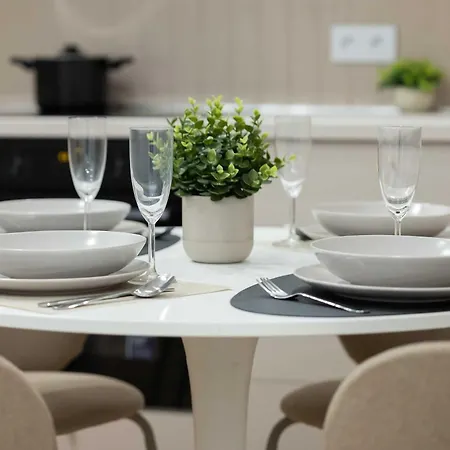公寓 Spacious Family Suited For Remote Work By Renters *
